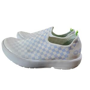 OOFOS OOmg eeZee Low recovery shoes women's size 9